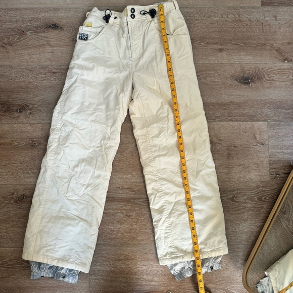 Roxy Snow Pants X Series in White/Cream - Picture 8 of 9
